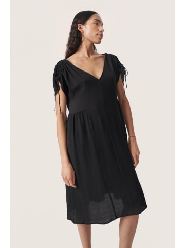 Soaked in Luxury Kleid "Soaked in Luxury" in Schwarz