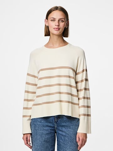 Pieces Longsleeve in Creme/ Beige