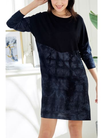 Milan Kiss Kleid in Dunkelblau