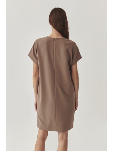 TATUUM Kleid in Taupe