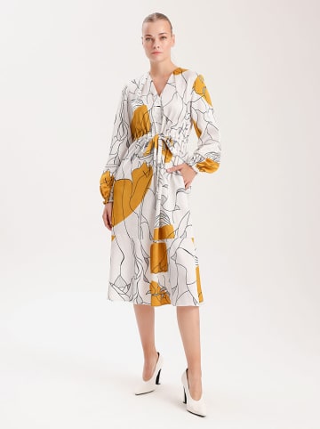 BGN Kleid in Creme/ Orange