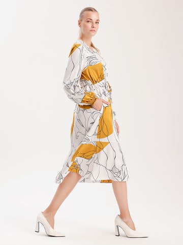 BGN Kleid in Creme/ Orange