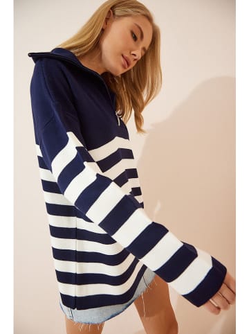 Cool and sexy Sweter w kolorze granatowo-białym