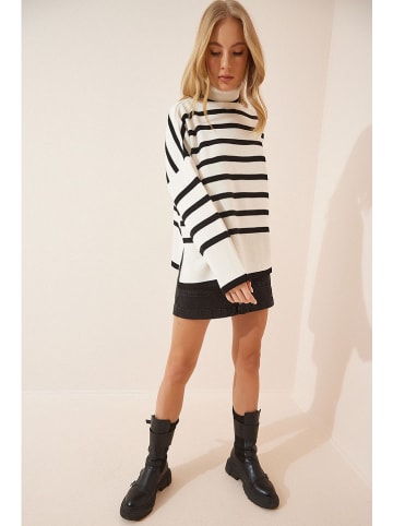 Happiness Istanbul Pullover in Creme/ Schwarz