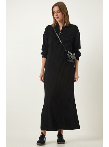 Happiness Istanbul Strickkleid in Schwarz