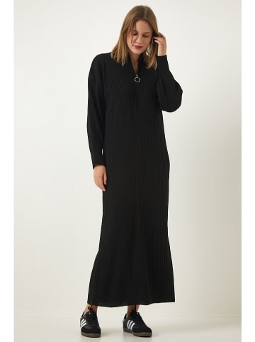 Happiness Istanbul Strickkleid in Schwarz