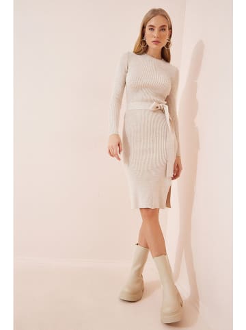 Happiness Istanbul Strickkleid in Creme