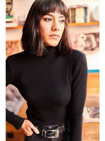 Olalook Pullover in Schwarz