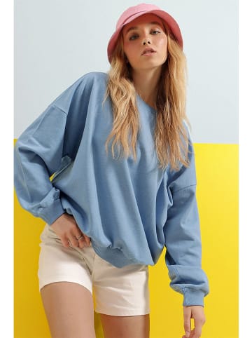 Trend Alaçatı Stili Sweatshirt in Hellblau