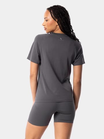 Carpatree Trainingsshirt "Simply" antraciet