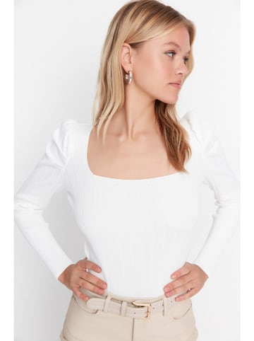 trendyol Longsleeve in Weiß