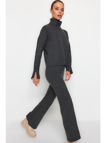 trendyol 2-delige outfit antraciet