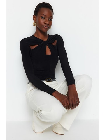 trendyol Body in Schwarz