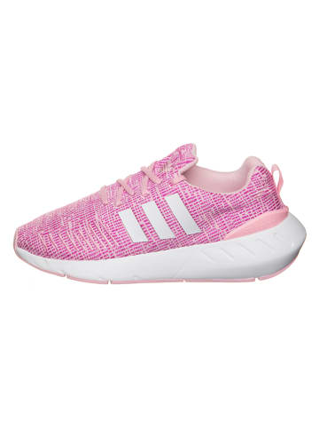 adidas Sneakersy "Swift Run 22" w kolorze jasnoróżowym
