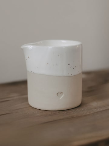 Eulenschnitt Kännchen "Herz" in Beige/ Weiß - 250 ml