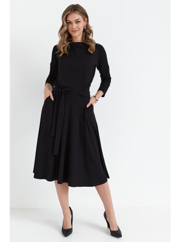 made of emotion Kleid in Schwarz