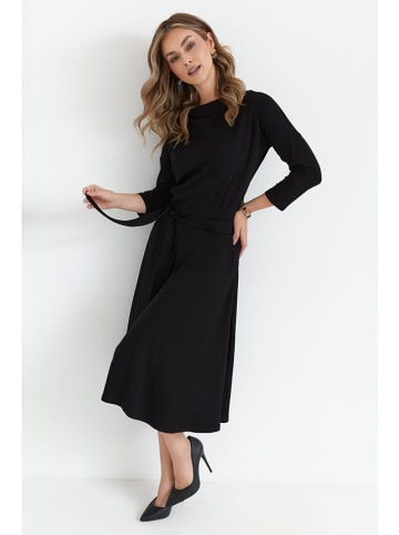 made of emotion Kleid in Schwarz