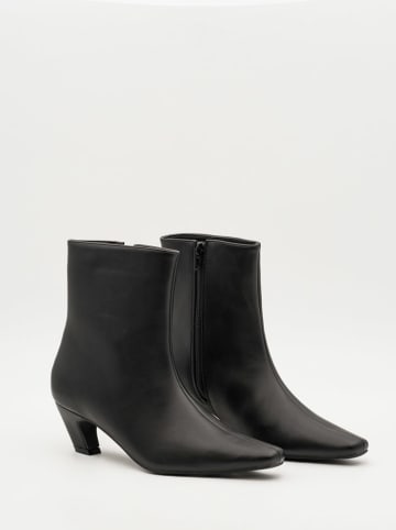 Bellucci Stiefeletten in Schwarz