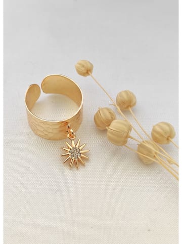 atelier MIU Vergold. Ring mit Edelstein
