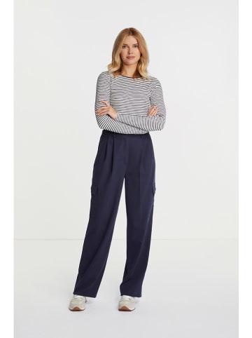 Rich & Royal Longsleeve in Dunkelblau/ Weiß