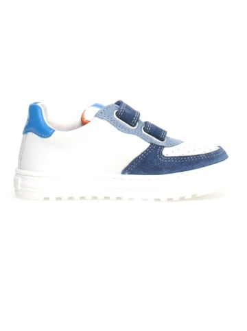 Naturino Skórzane sneakersy "Hess 2" w kolorze biało-granatowo-pomarańczowym