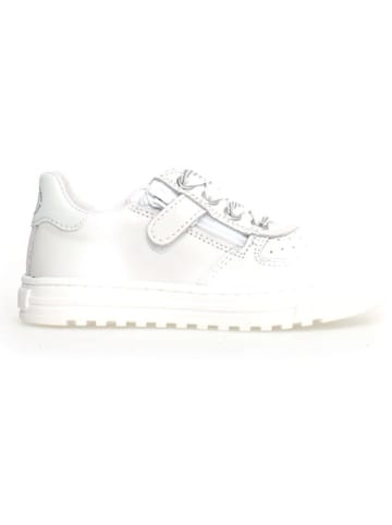Naturino Skórzane sneakersy "Hess 2" w kolorze białym