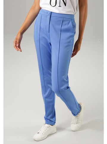 Aniston Hose in Hellblau