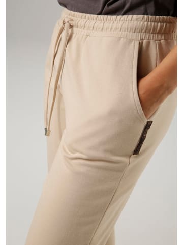 Aniston Hose in Beige