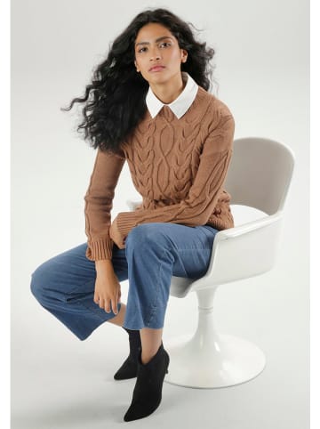 Aniston Sweter w kolorze karmelowym