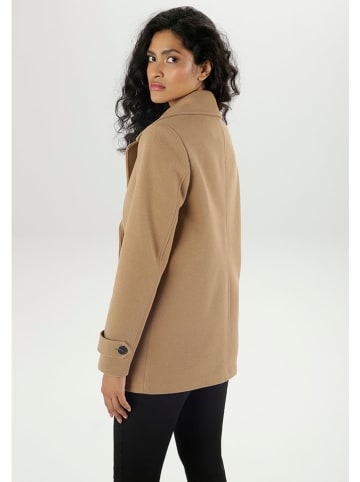 Aniston Tussenjas camel