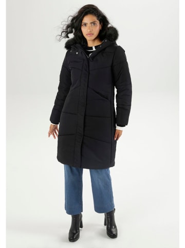 Aniston Wintermantel in Schwarz