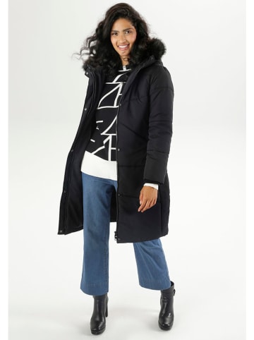 Aniston Wintermantel in Schwarz