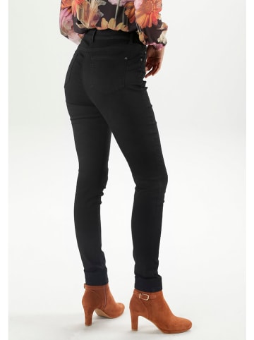 Aniston Dżinsy - Skinny fit - w kolorze czarnym