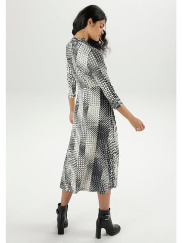 Aniston Kleid in Schwarz/ Creme