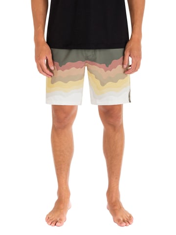 Hurley Szorty kąpielowe w kolorze khaki ze wzorem
