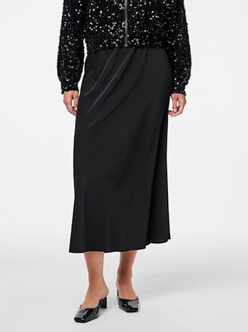 Pieces Rock in Schwarz