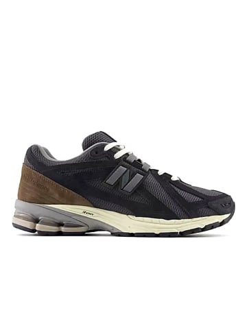 New Balance Leder-Sneakers "1906" in Schwarz