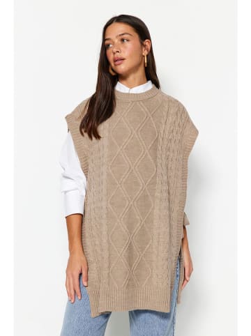trendyol Pullunder in Beige