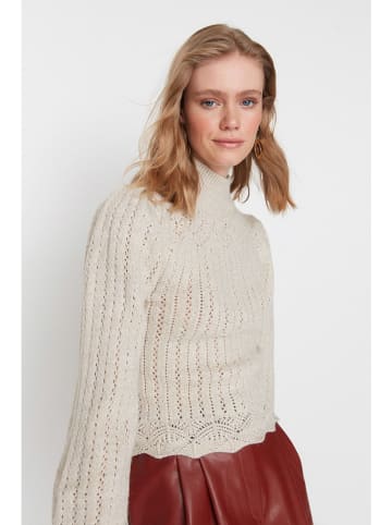 trendyol Pullover in Beige