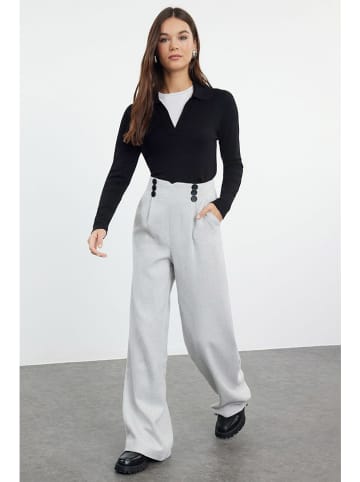 trendyol Hose in Hellgrau