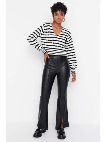 trendyol Hose in Schwarz