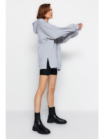 trendyol Hoodie in Grau