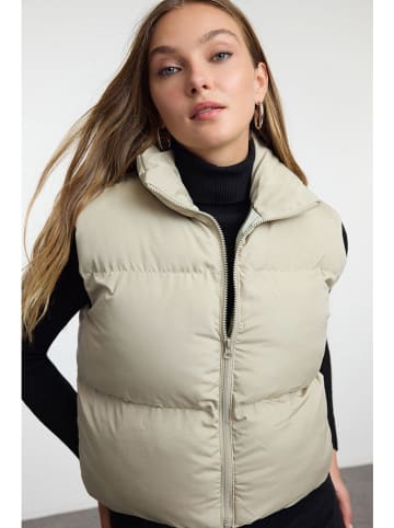 trendyol Steppweste in Beige