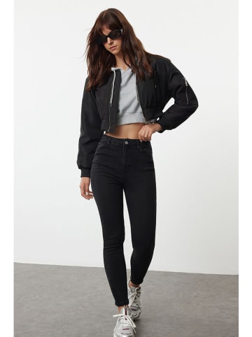 trendyol Jeans - Skinny fit - in Schwarz