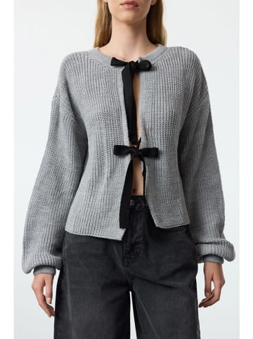 trendyol Cardigan in Grau/ Schwarz