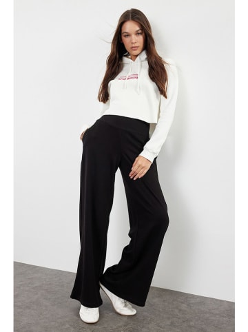 trendyol Hose in Schwarz