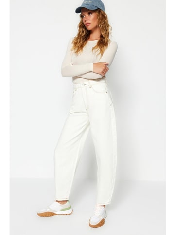 trendyol Jeans - Comfort fit - in Weiß
