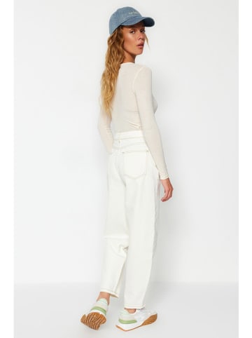 trendyol Jeans - Comfort fit - in Weiß