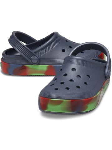 Crocs Chodaki "Off Court Glow Band" w kolorze granatowym ze wzorem