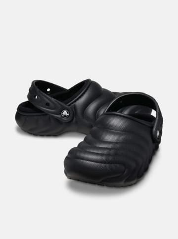 Crocs Crocs "Classic Lined Overpuff" in Schwarz